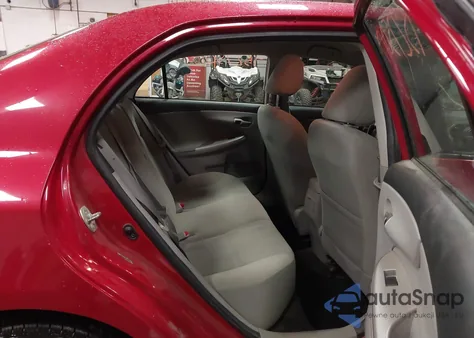 2011 Toyota Corolla Le z USA, uszkodzony, nr VIN 2T1BU4EE6BC702647